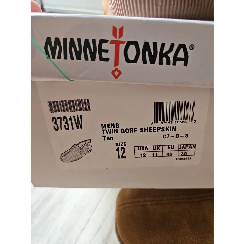 NEW  Minnetonka Twin Gore Sheepskin Tan Slippers - US 12